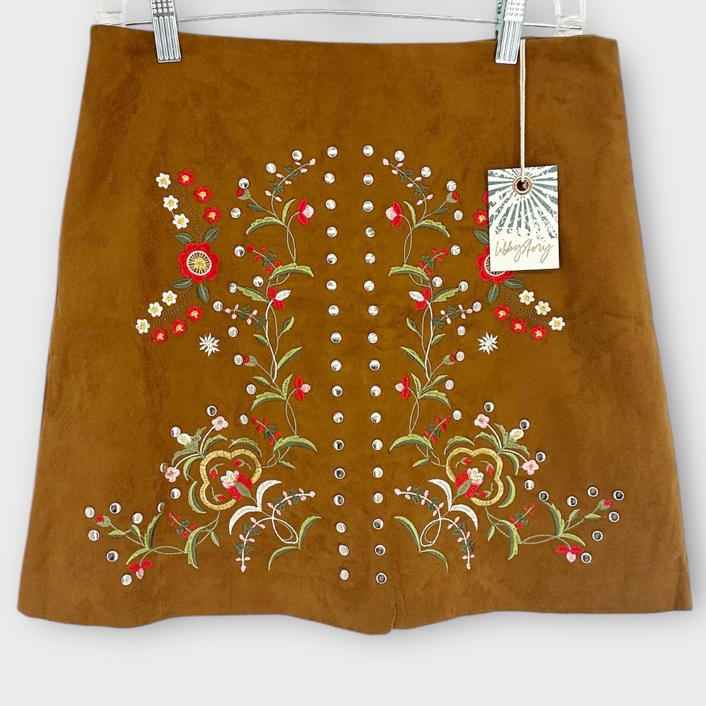 Libby Story Skirt size M - NWT Embroidered Floral Faux Leather Studded Boho